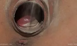 メガネを持つ豪華な雌犬はすべての穴で犯されます 無料 エロメン 動画