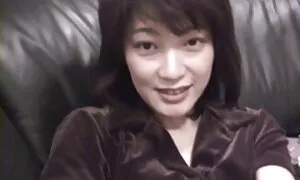 ママはまだ小さい息子に肛門を与える 女性 専用 アダルト 無料 動画