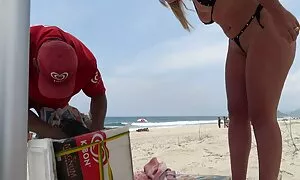 彼女の顔に精液を取る新鮮な3D面白い女の子 女子 向け エロ 動画