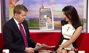 美しさは男によってmangledに若い体を与えます 女性 の ため エロ 動画