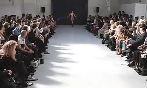 膣で犯された角質の雌犬 無料 エロ 動画 女性 の ため の